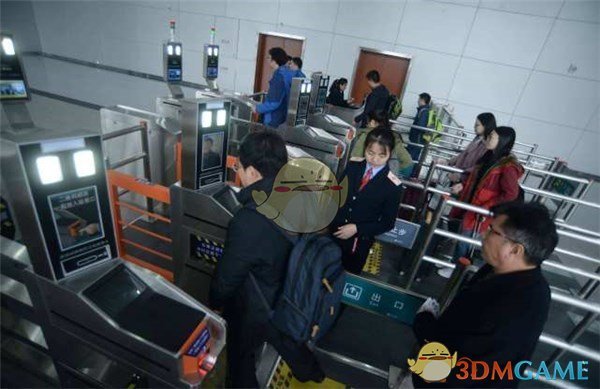 胡曼黎催婚太好笑了